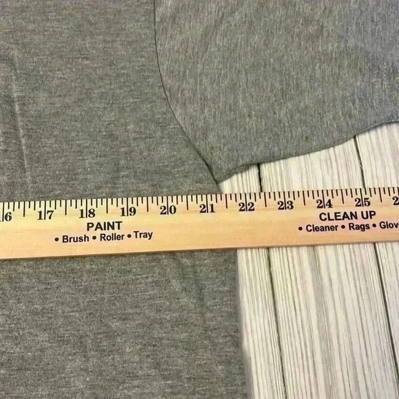 Vintage 90’s Logo St. Thomas TShirt - Picture 4 of 6